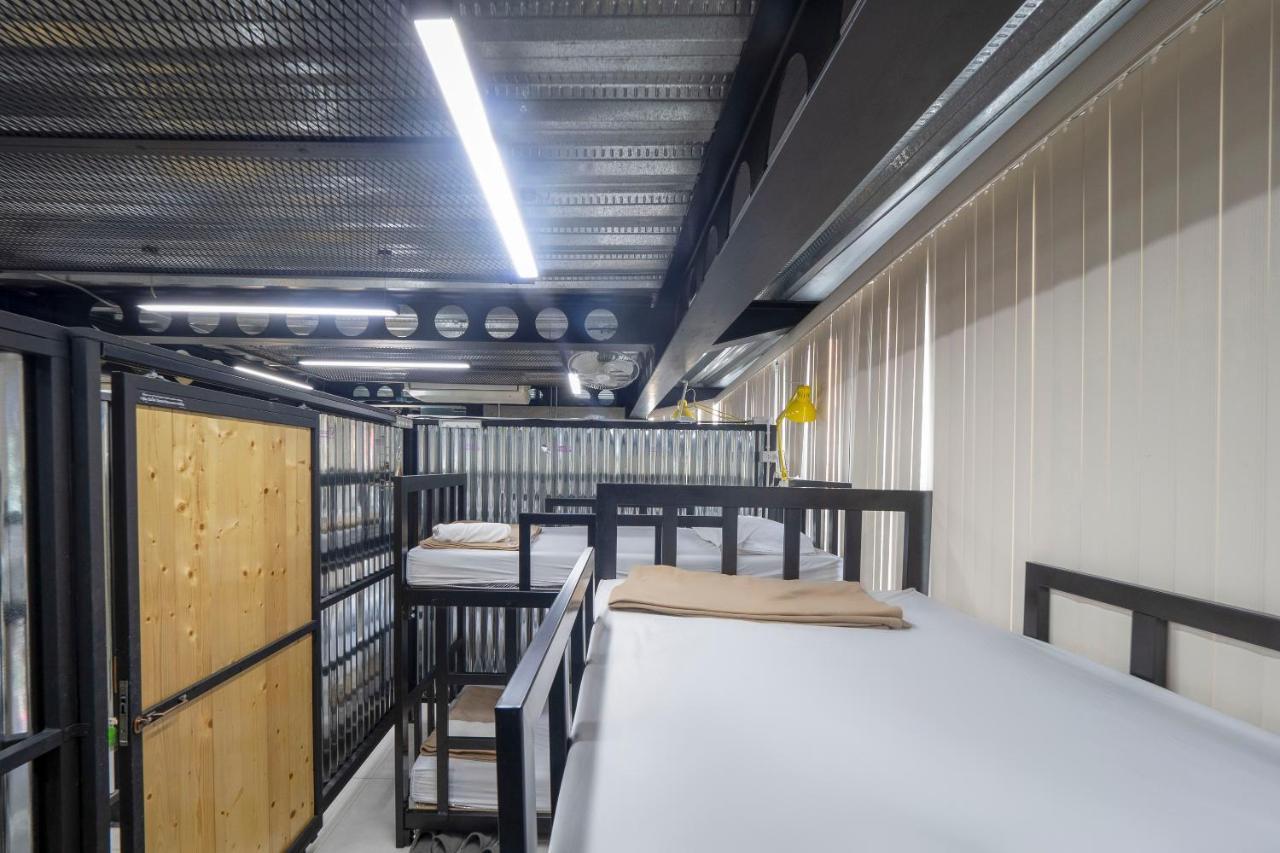 Oyo 1084 Guyasuka Ratchada Hotel Банкок Екстериор снимка