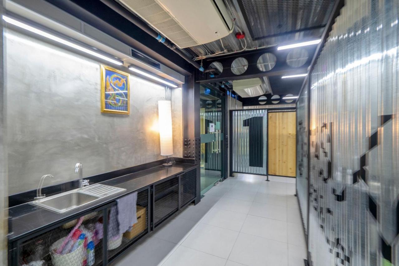 Oyo 1084 Guyasuka Ratchada Hotel Банкок Екстериор снимка