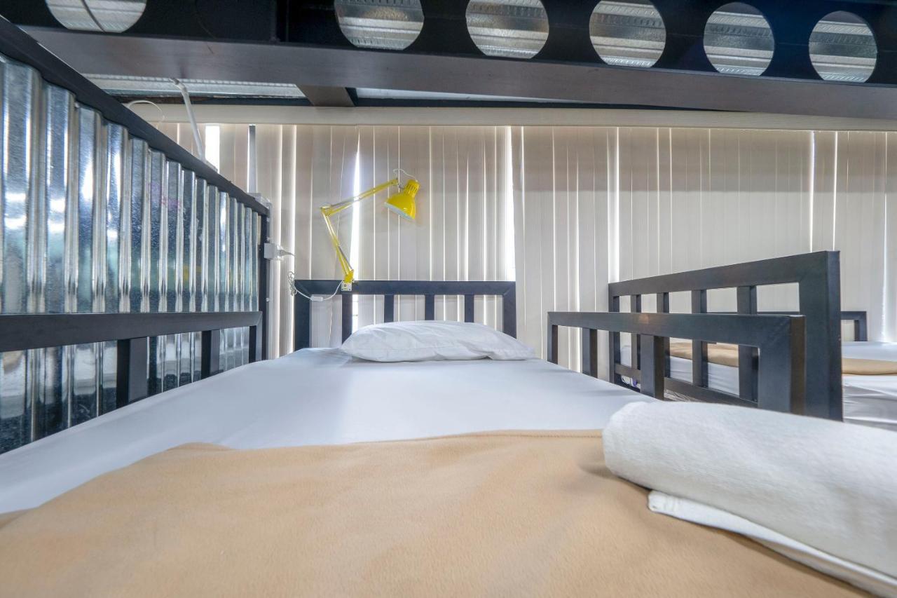 Oyo 1084 Guyasuka Ratchada Hotel Банкок Екстериор снимка