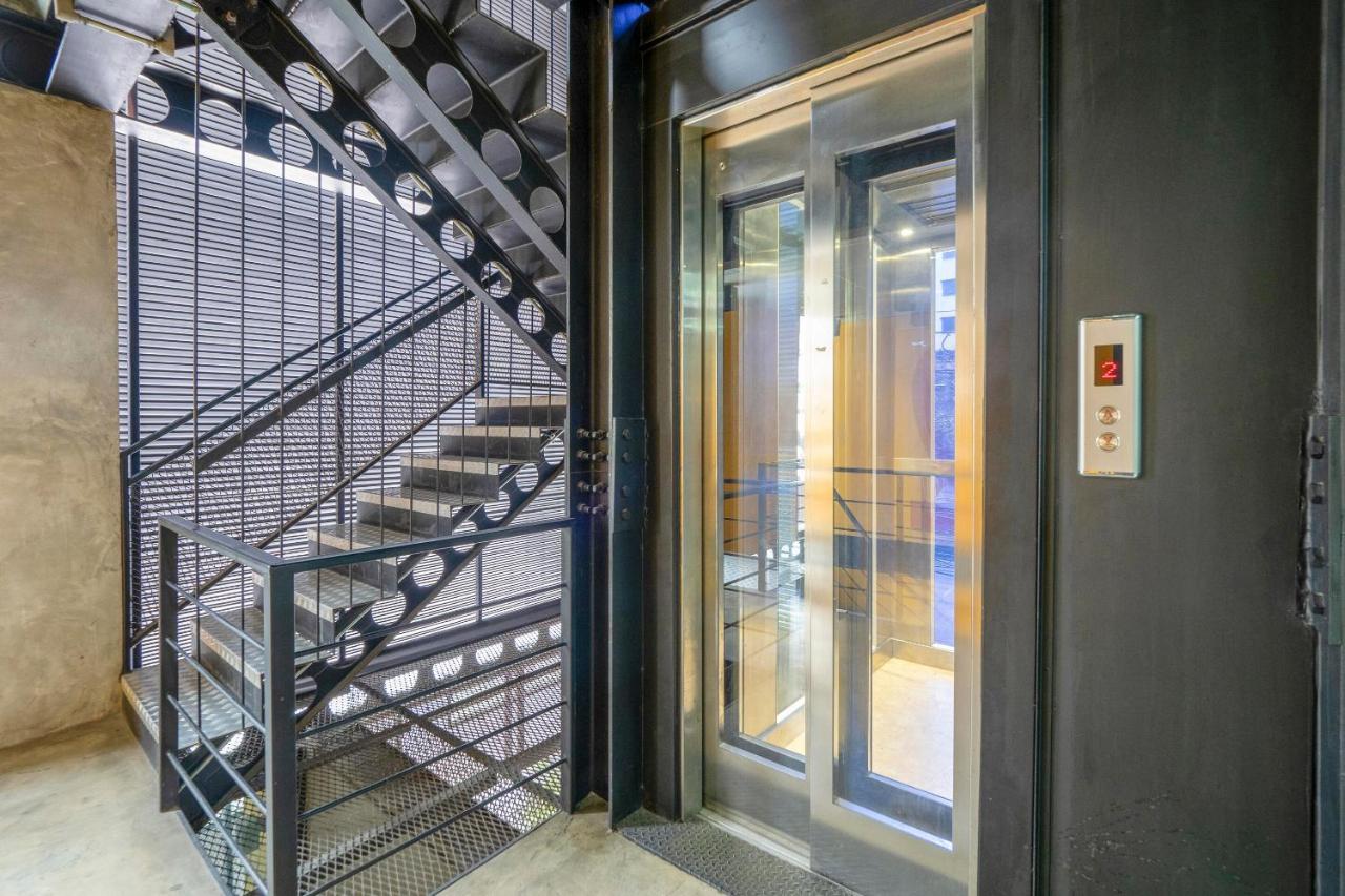 Oyo 1084 Guyasuka Ratchada Hotel Банкок Екстериор снимка